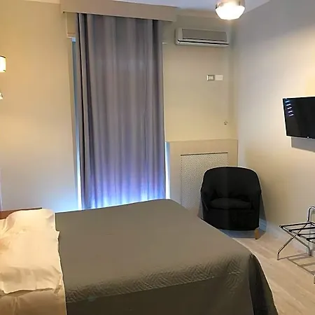 弗雷瑞斯酒店 3*