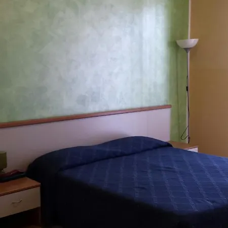 Frejus Ξενοδοχείο