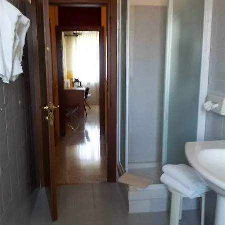 Hotel Frejus 3*